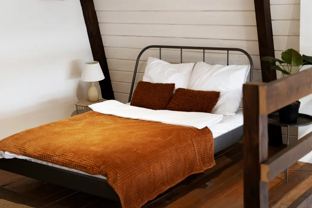 Jak wybrać idealne łóżko metalowe do sypialni - porady i wskazówki