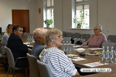 121 odpowiedzi starszych mieszkańców gminy Lubin trafi do raportu