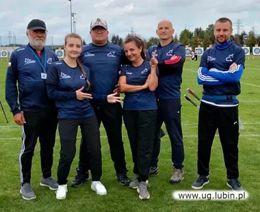 Dwa srebra i nowe klasy sportowe. Mocny miesiąc łuczników z Raszówki