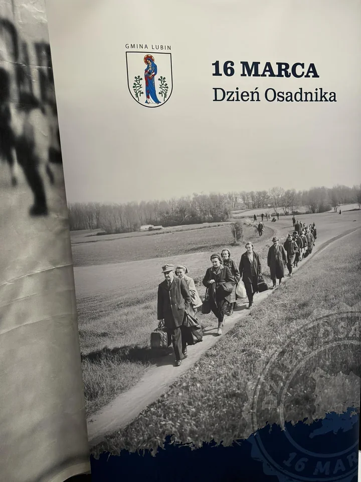 Jak walizki, stroje i stare zdjęcia ożywiły Dzień Osadnika w gminie Lubin