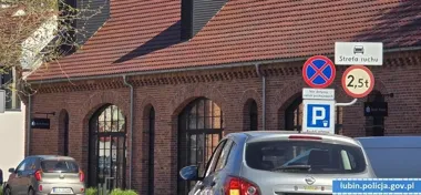 Na wyjeździe z Małych Koszarów kierowcy wciąż mylą prostą zasadę