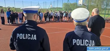 Policjanci wskazali najlepszych uczniów w turnieju BRD pod Lubinem