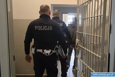 Pijany mechanik ruszył autem klientki - miał dwa zakazy i ponad 2 promile