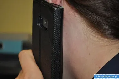 Jeden telefon i senior traci oszczędności życia w kilka minut