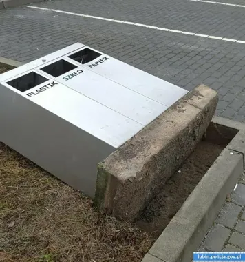 Jedna noc - ponad 60 tys. zł strat. Dwaj nieletni zdewastowali Ścinawę